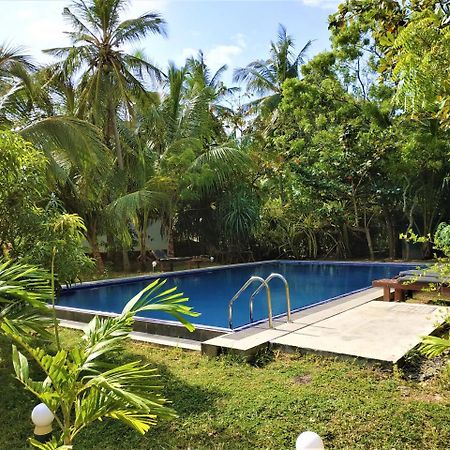 Peacock Land Hotel Tangalle Exterior photo