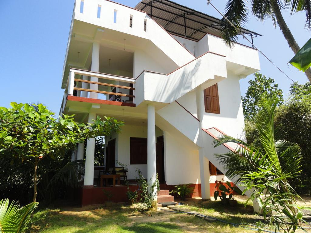 Peacock Land Hotel Tangalle Exterior photo