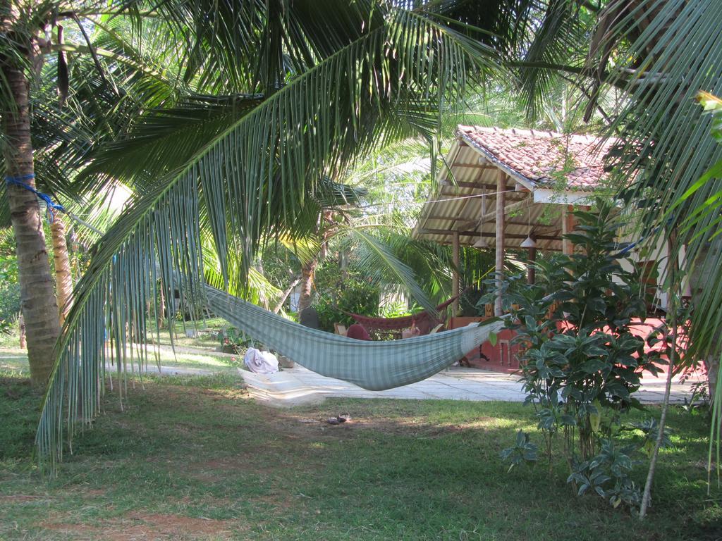 Peacock Land Hotel Tangalle Exterior photo