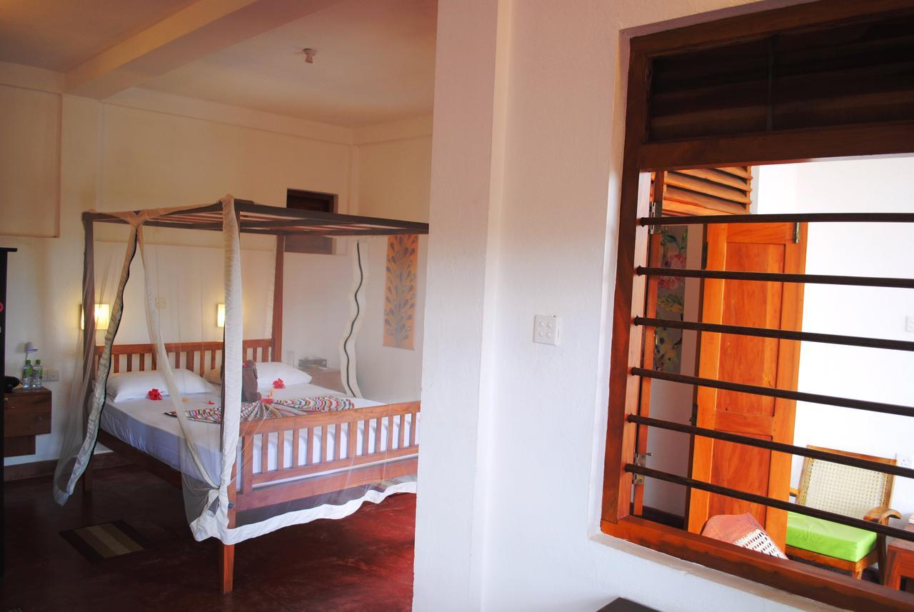 Peacock Land Hotel Tangalle Exterior photo